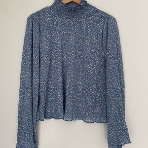 NWOT Verge Girl Long Sleeved Blouse